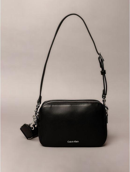 Bolsa Calvin Klein Feminina Camera Bag Com Alça Removível - Preto Bolsa Calvin Klein Feminina Camera Bag Com Alça Removível Preto u