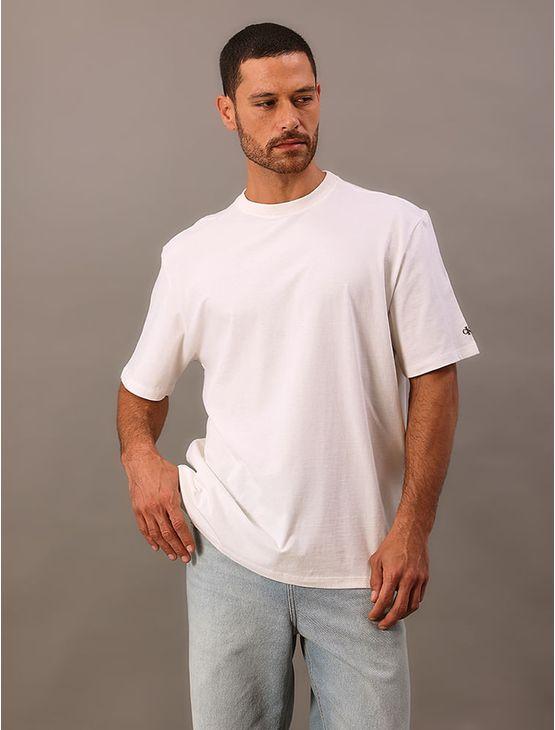 Camiseta Manga Curta Calvin Klein Jeans Masculino Oversized Calvin Klein Manga - Off White Camiseta Manga Curta Calvin Klein Jeans Masculino Oversized Calvin Klein Manga Off White p