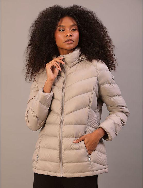 Jaqueta Calvin Klein Jeans Feminino Matelassê Acinturada - Light Grey Jaqueta Calvin Klein Jeans Feminino Matelassê Acinturada Light Grey Gg