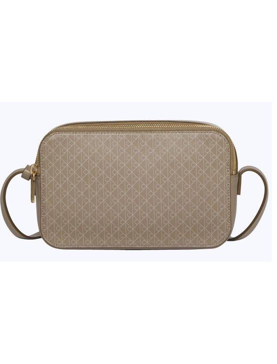 Bolsa Calvin Klein Feminina Camera Bag Aop Monograma - Havana Bolsa Calvin Klein Feminina Camera Bag Aop Monograma Havana u
