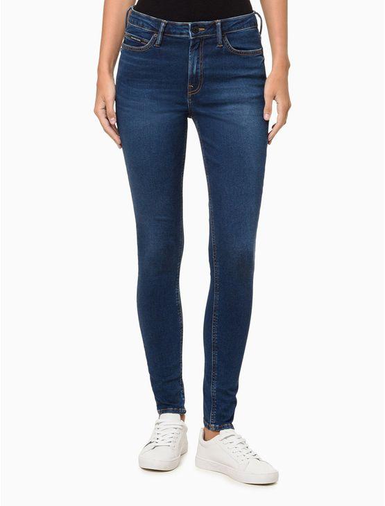 Calça Jeans Feminina Super Skinny Essential Calvin Klein Jeans - Marinho Calça Jeans Feminina Super Skinny Essential Calvin Klein Jeans Marinho 38