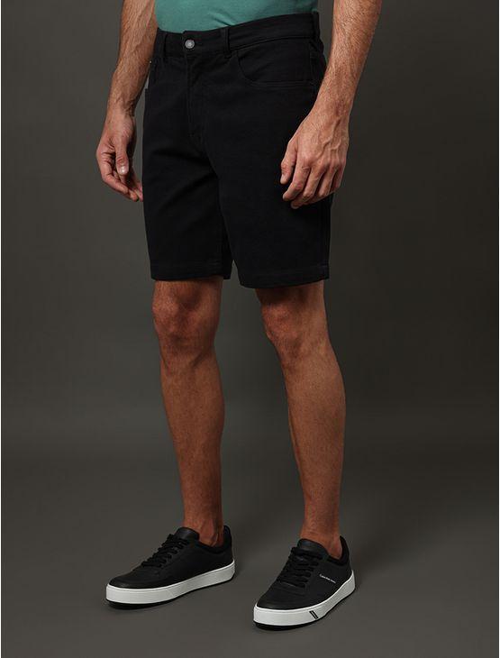 Bermuda Masculina Moletom Calvin Klein Jeans - Preto Bermuda Masculina Moletom Calvin Klein Jeans Preto 46