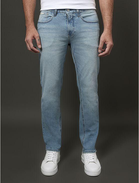 Calça Jeans Masculina Slim 5 Pockets Calvin Klein - Azul Claro Calça Jeans Masculina Slim 5 Pockets Calvin Klein Azul Claro 48
