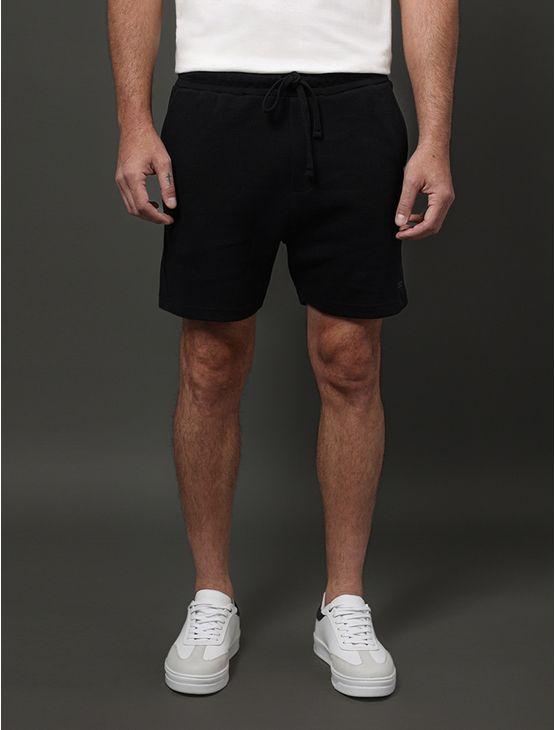 Bermuda Masculina Moletom Jogger Calvin Klein - Preto Bermuda Masculina Moletom Jogger Calvin Klein Preto Gg