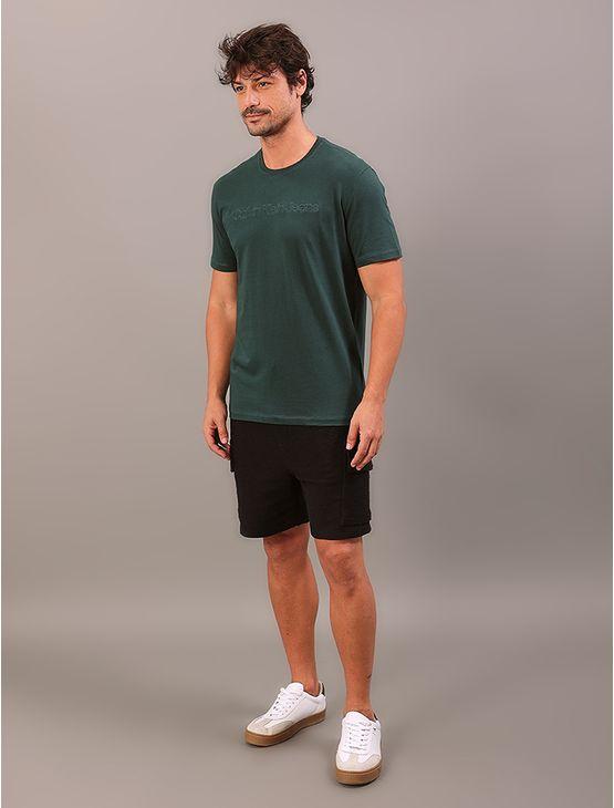 Camiseta Manga Curta Calvin Klein Jeans Masculino Embossed+bordado - Verde Médio Camiseta Manga Curta Calvin Klein Jeans Masculino Embossed+bordado Verde Médio p