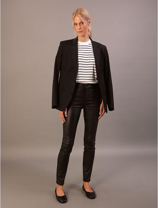 Calça Jeans Feminina Bengaline Justa Etiqueta de Couro Calvin Klein Jeans - Preto Calça Jeans Feminina Bengaline Justa Etiqueta de Couro Calvin Klein Jeans Preto 42