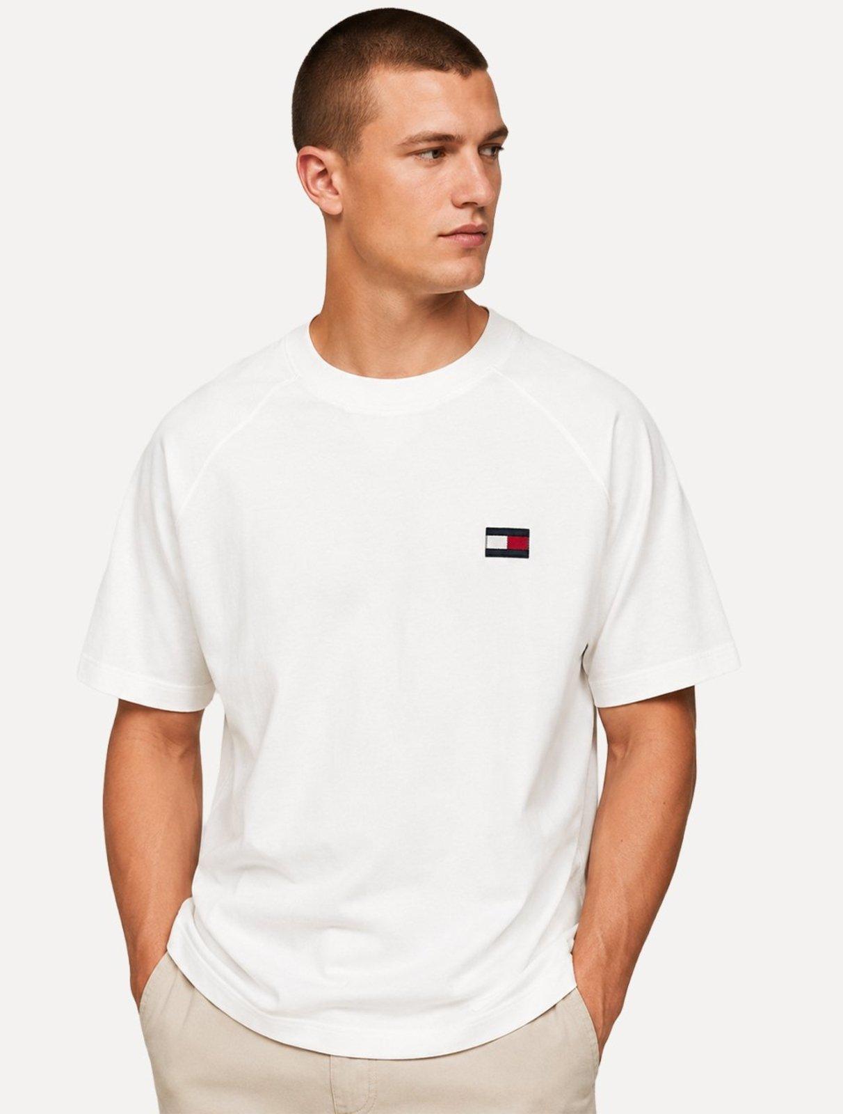 Camiseta Tommy Hilfiger Masculina Flag Relaxed Fit Branco