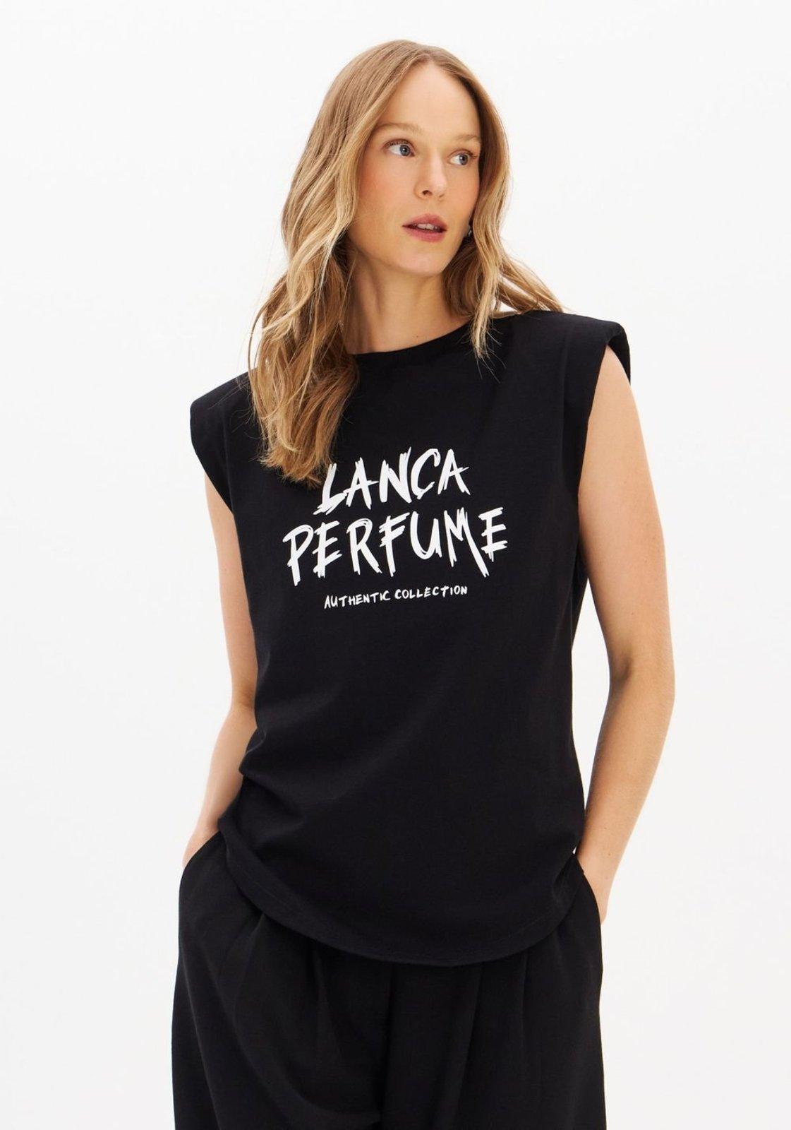 T-shirt Muscle Com Ombreira Lança Perfume
