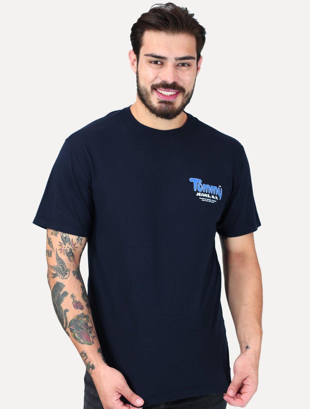 Camiseta Tommy Jeans Masculina Slim Font Play Azul Marinho