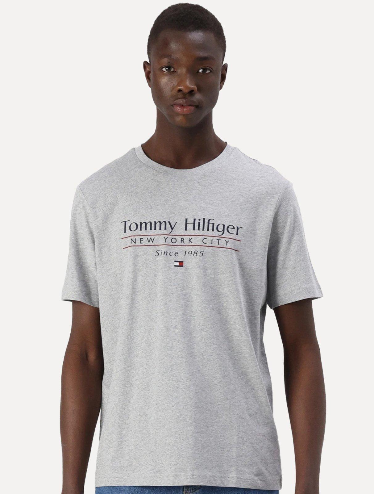 Camiseta Tommy Hilfiger Masculina Center Stack Cinza Mescla