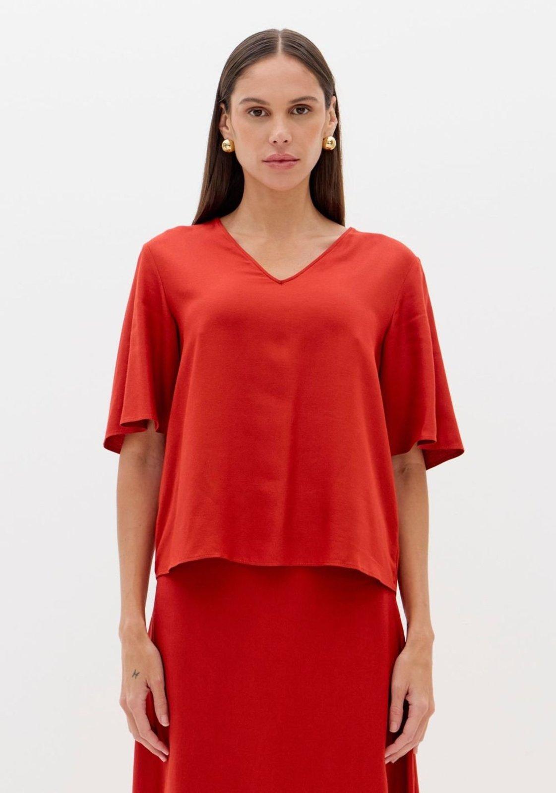 Blusa Manga Curta Com Decote V Lança Perfume