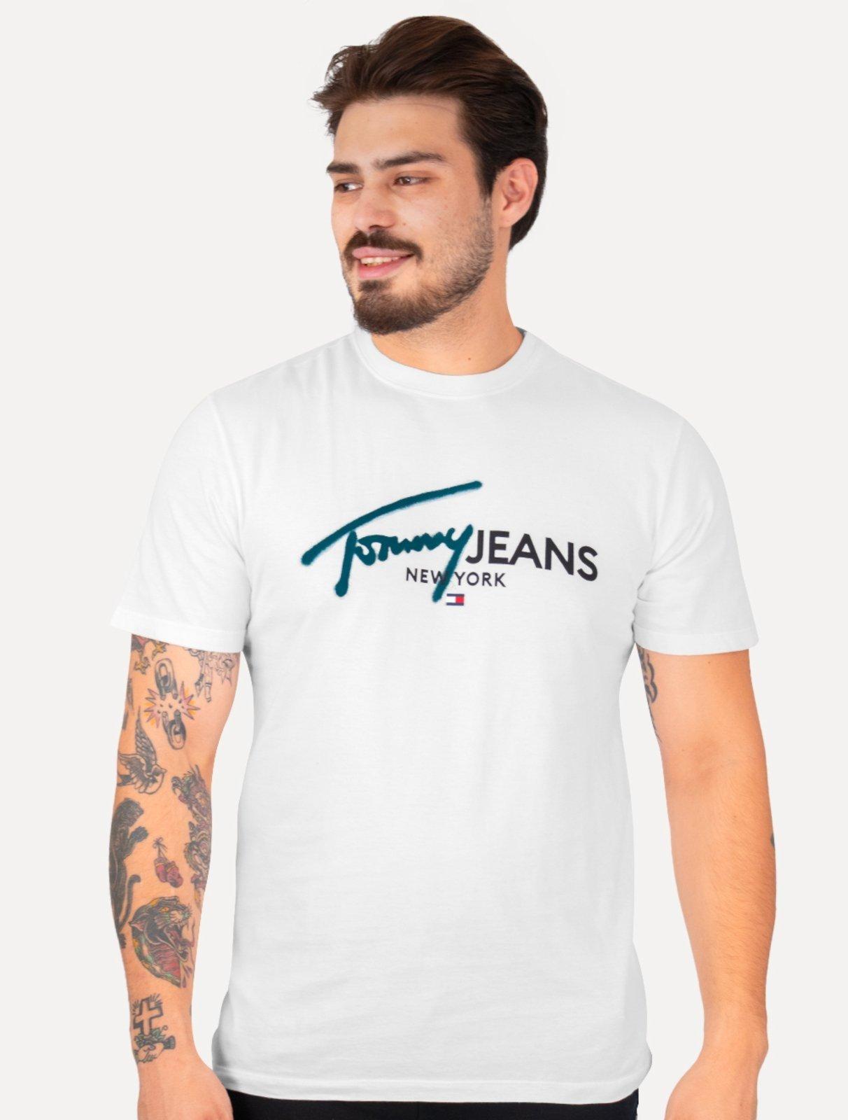 Camiseta Tommy Jeans Masculina Regular Spray Pop Logo Branca