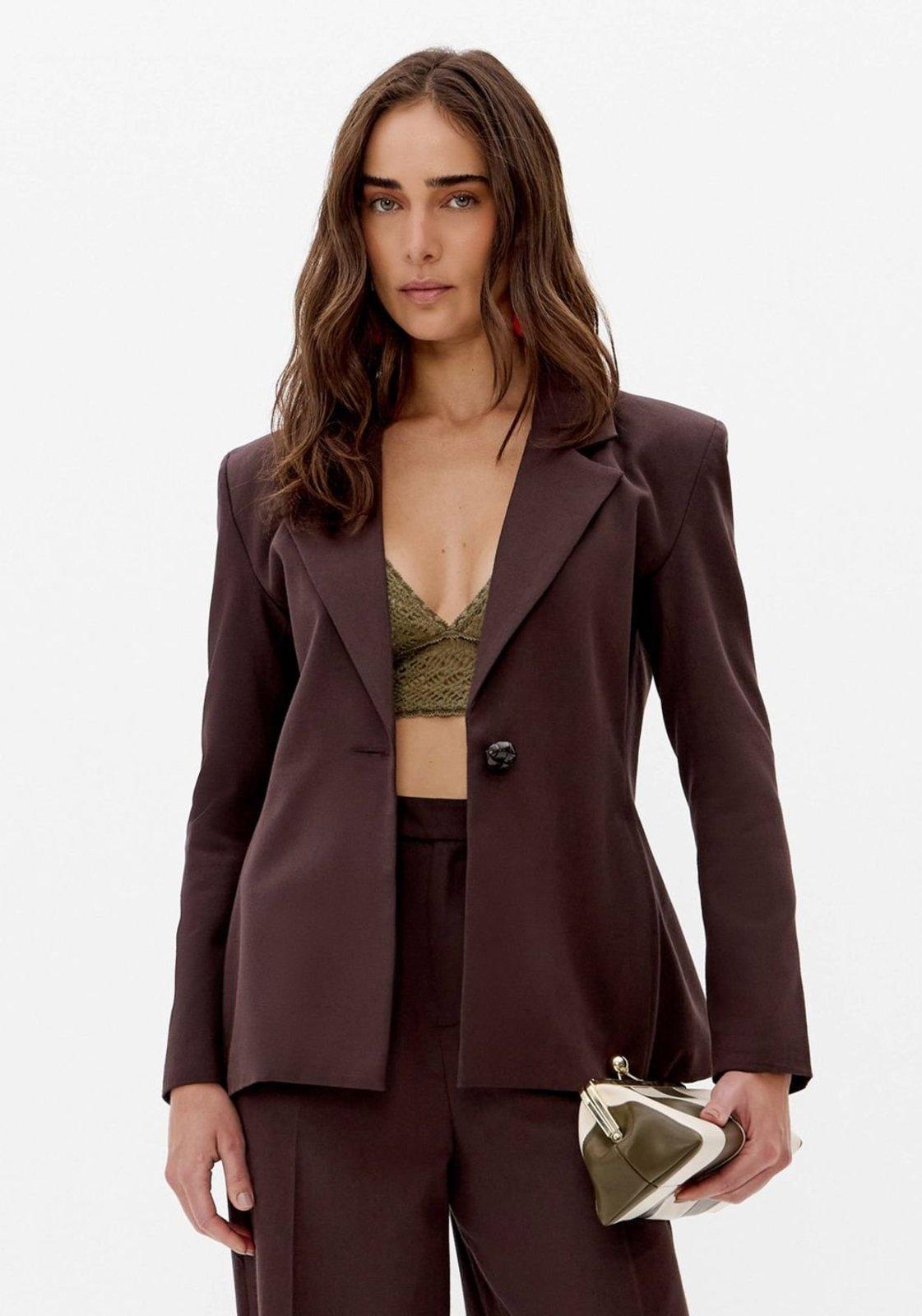 Blazer Slim Com Linho Lança Perfume