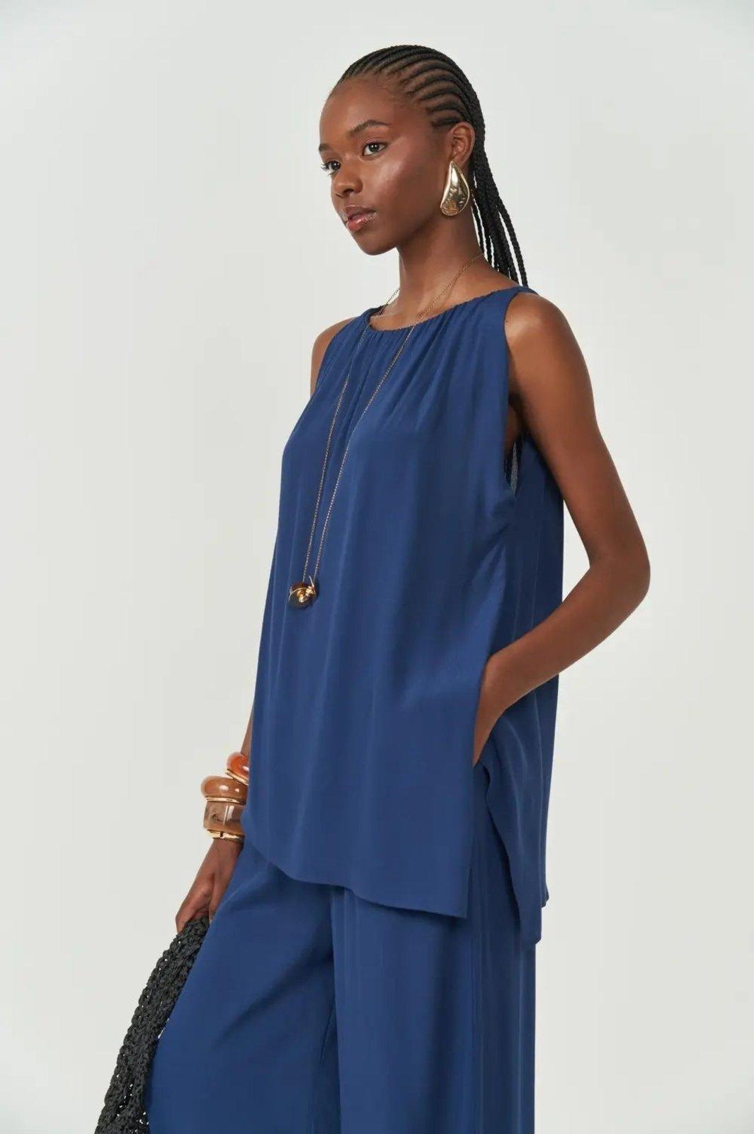 Blusa Loose Assimétrica Colcci Azul Darkness