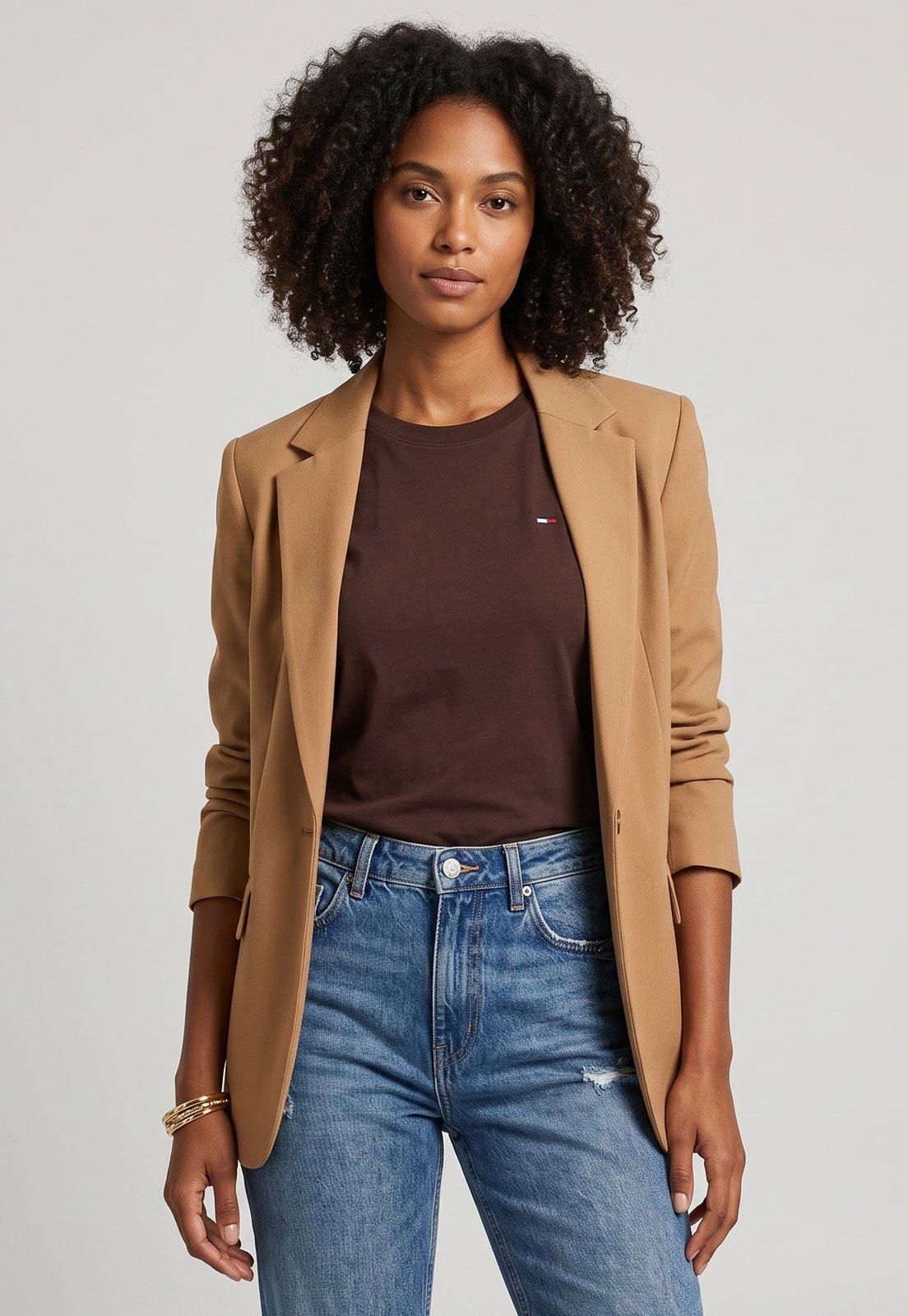 Camiseta Feminina Tommy Jeans Decote Redondo Marrom