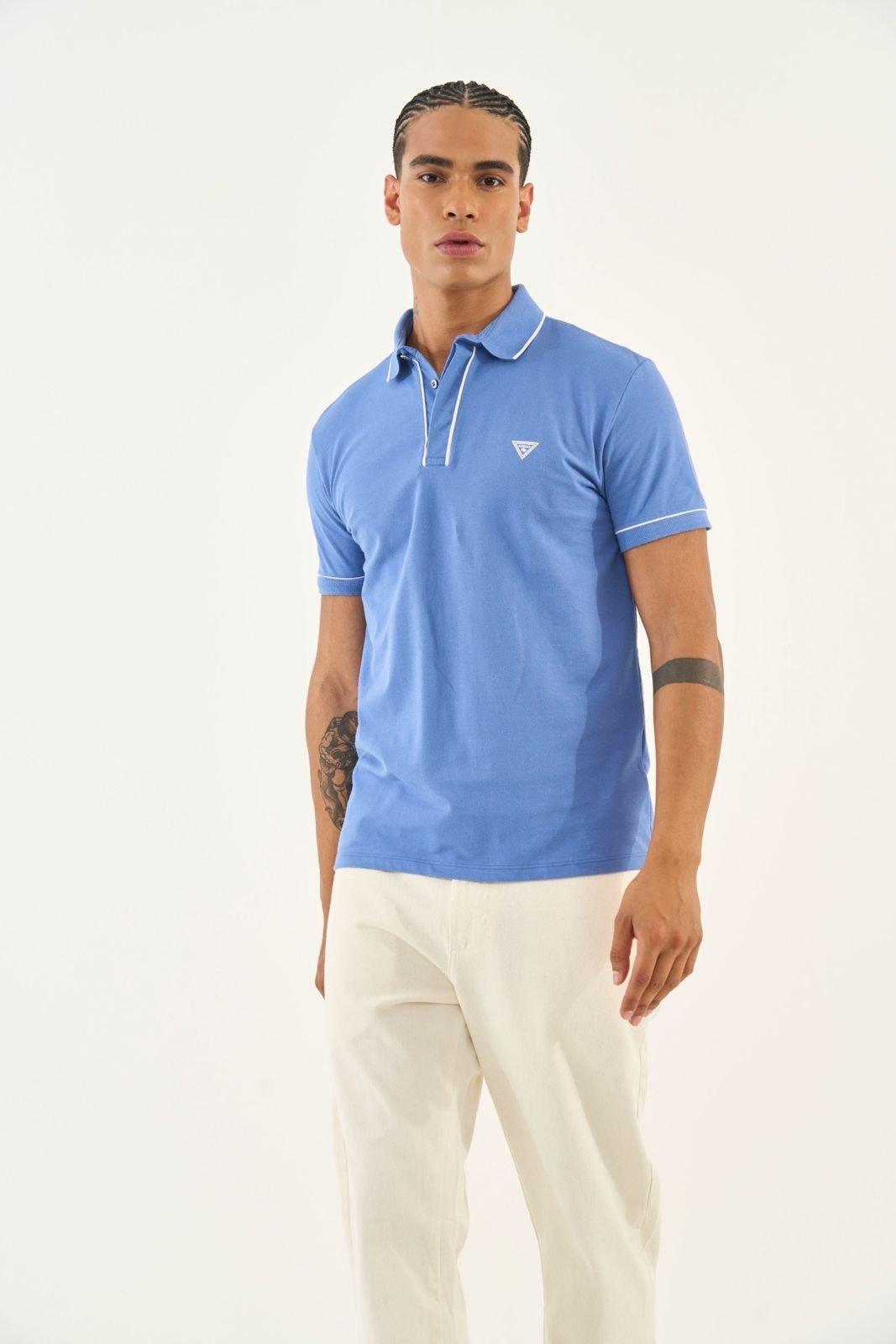Polo Com Detalhe Em Logo Colcci Azul Zarco