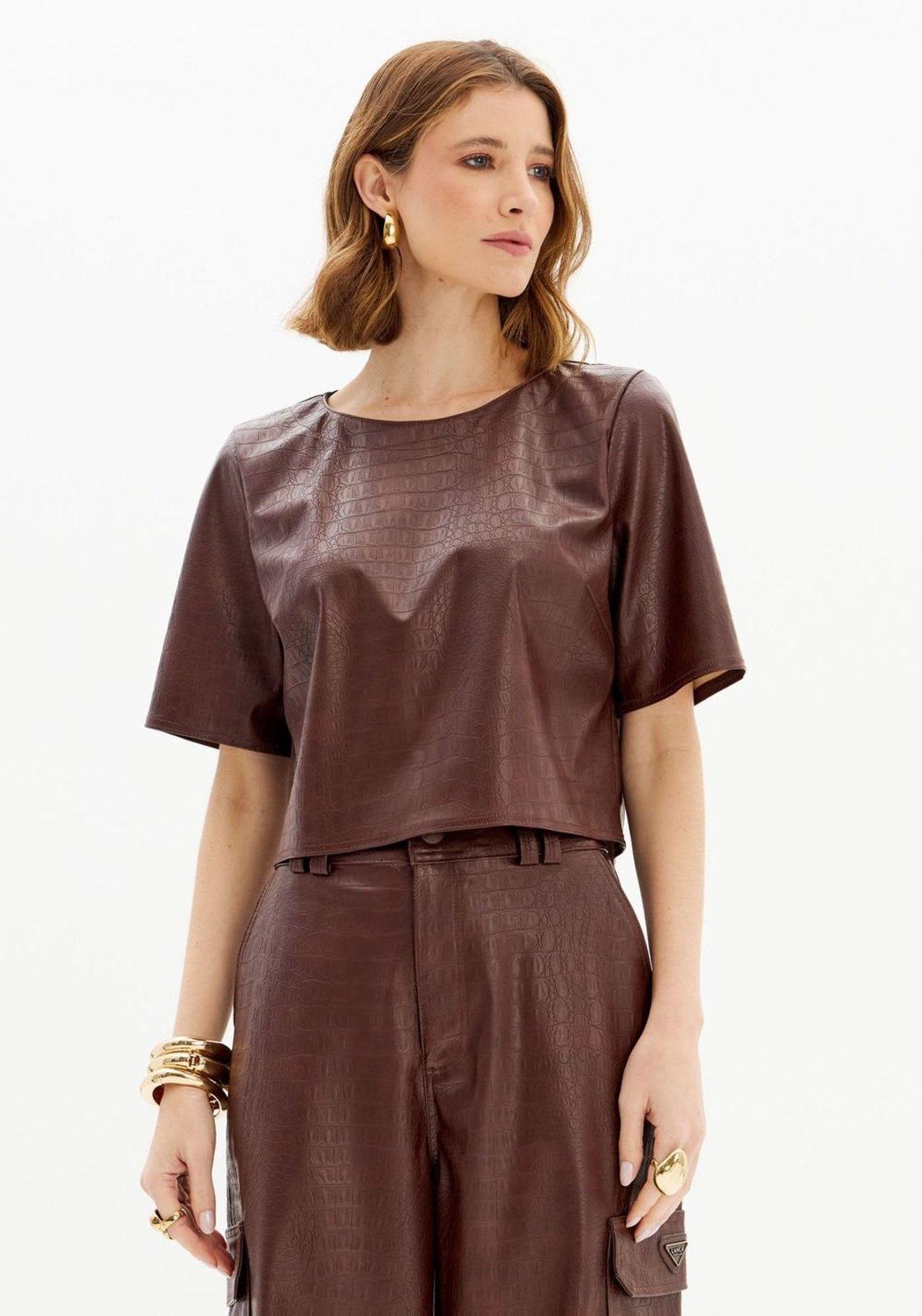 Blusa Curta Texturizada Manga Curta Lança Perfume