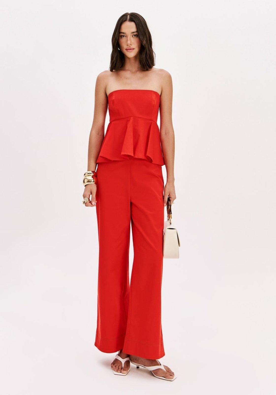 Macacão Longo Peplum Com Alças Lança Perfume