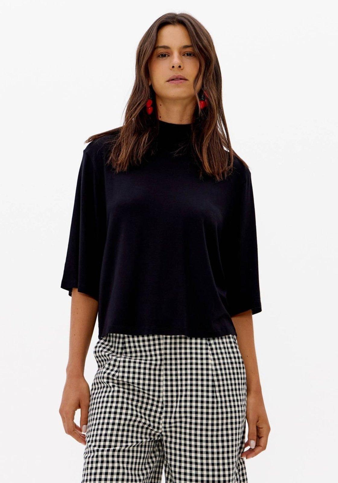 Blusa Manga Curta Malha De Viscose Lança Perfume