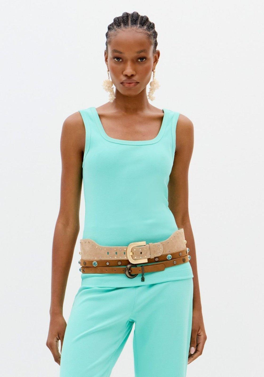 Blusa Regata Com Decote Quadrado Lança Perfume