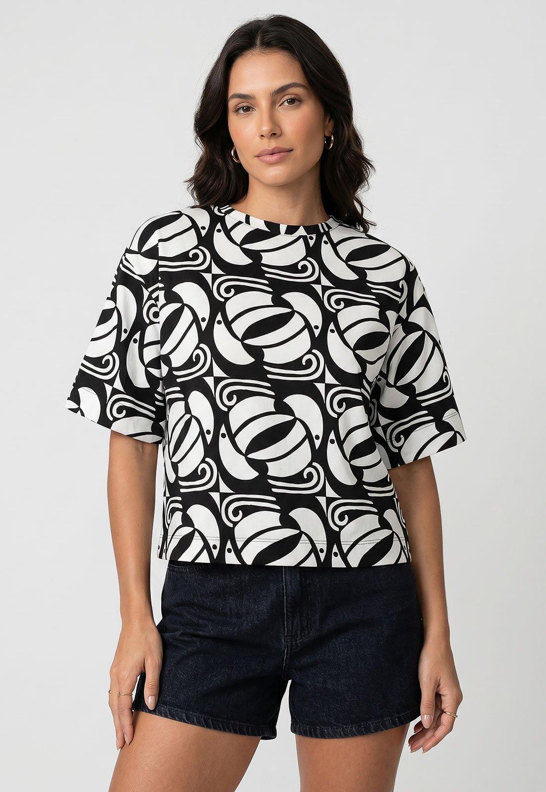 Camiseta Feminina FARM Estampada Preta