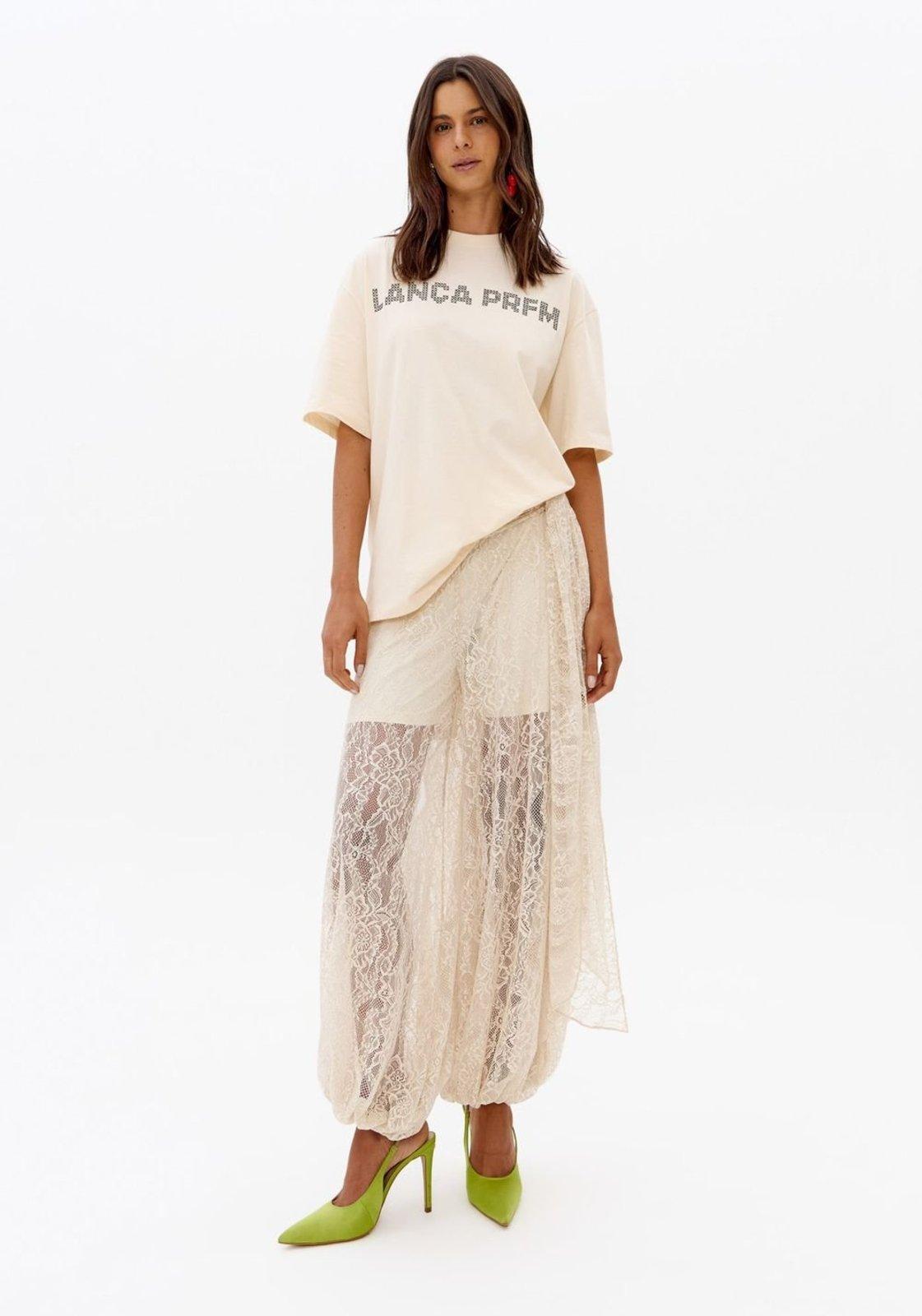 T-Shirt Oversized Com Bordado Lança Perfume