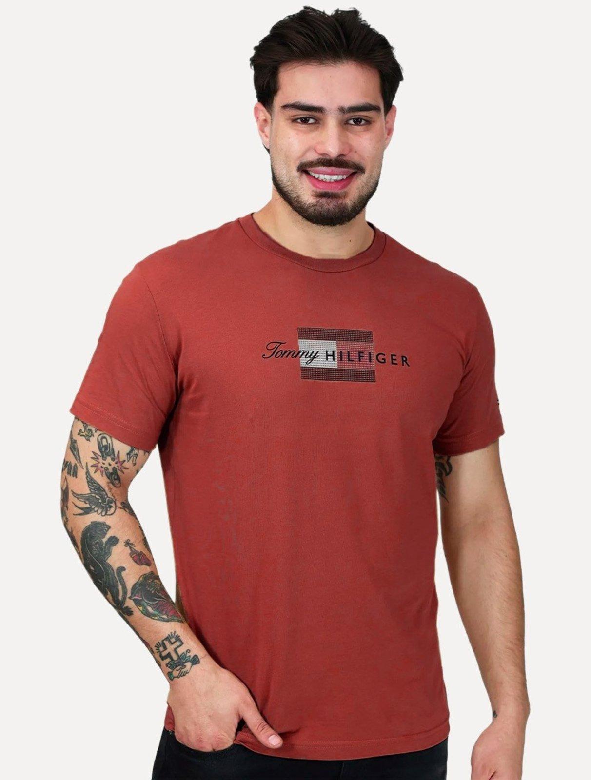 Camiseta Tommy Hilfiger Masculina Brand Love Big Graphic Vermelho