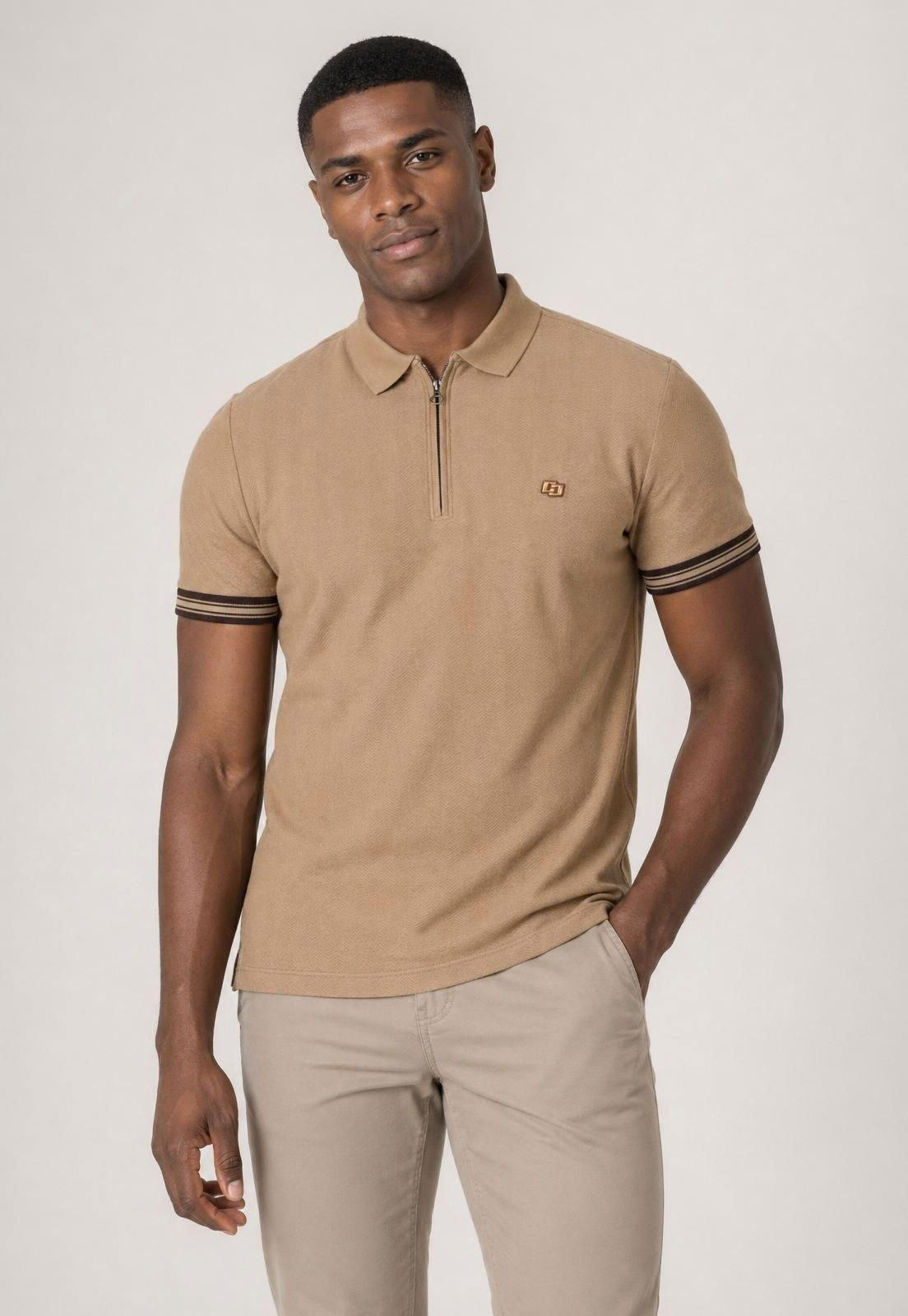 Polo Masculina Colcci Fechamento Zíper Bege