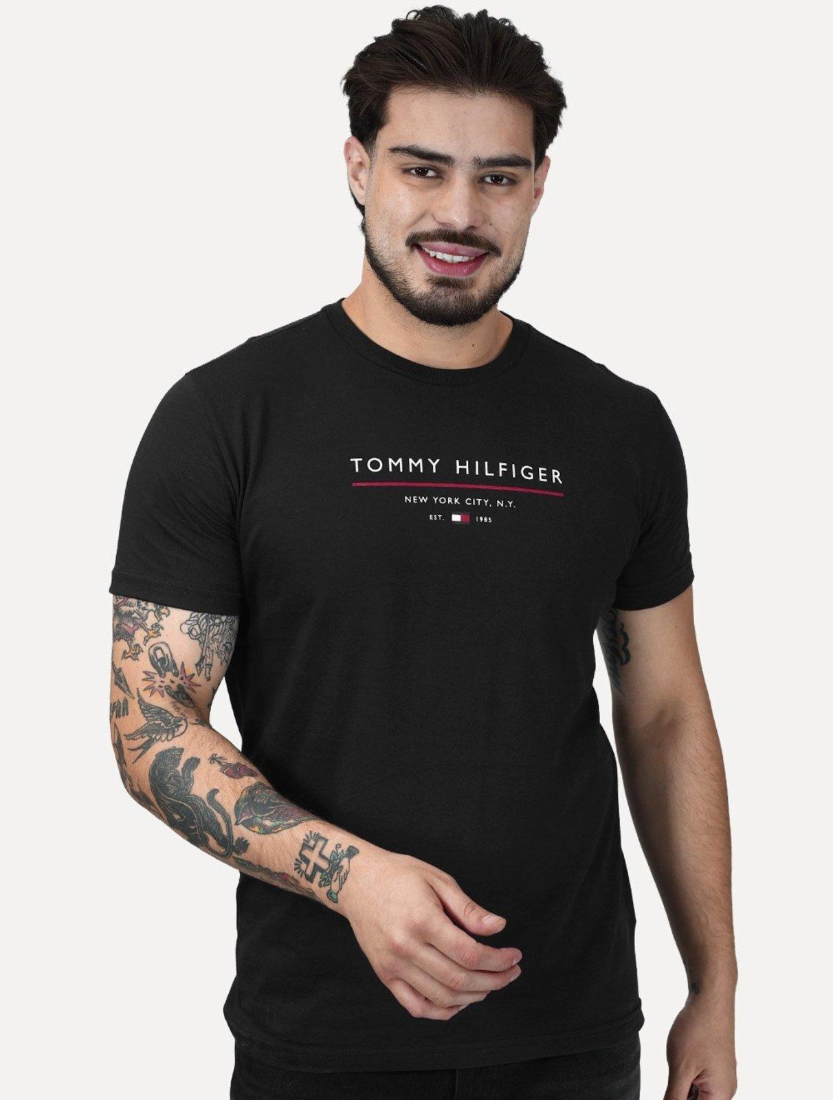 Camiseta Tommy Hilfiger Masculina Brand Love Big New Logo Preta