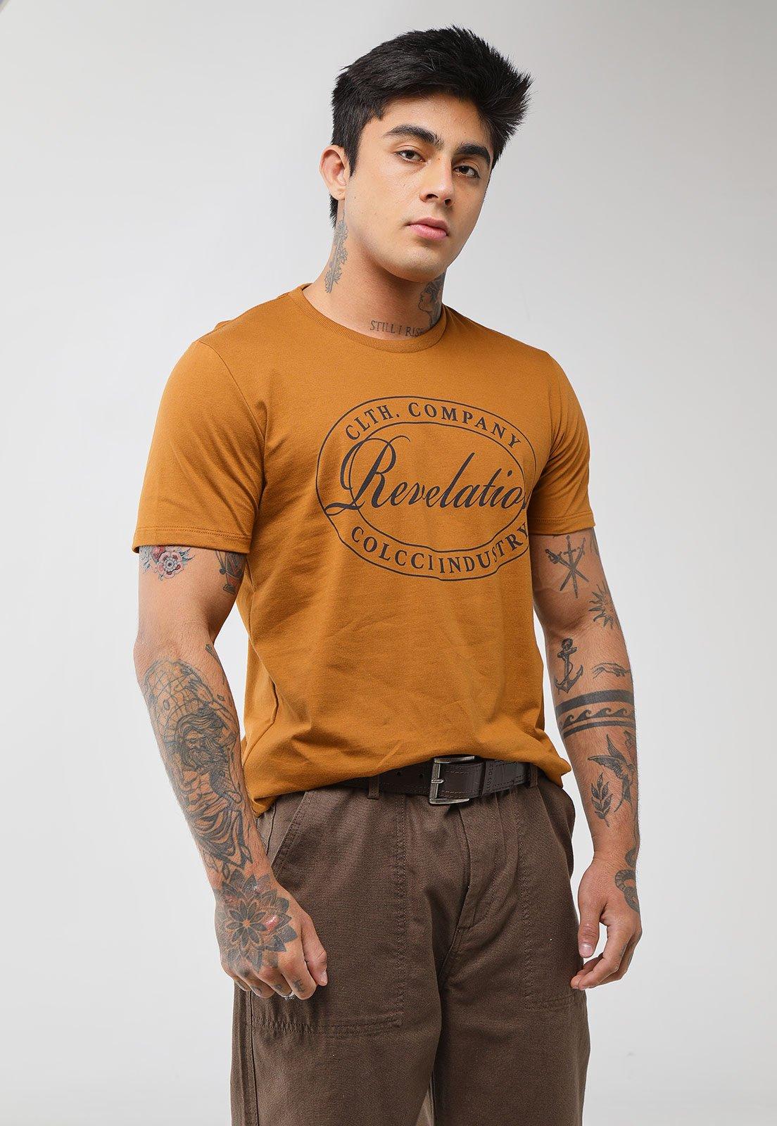Camiseta Masculina Colcci Estampa Revelation Mostarda