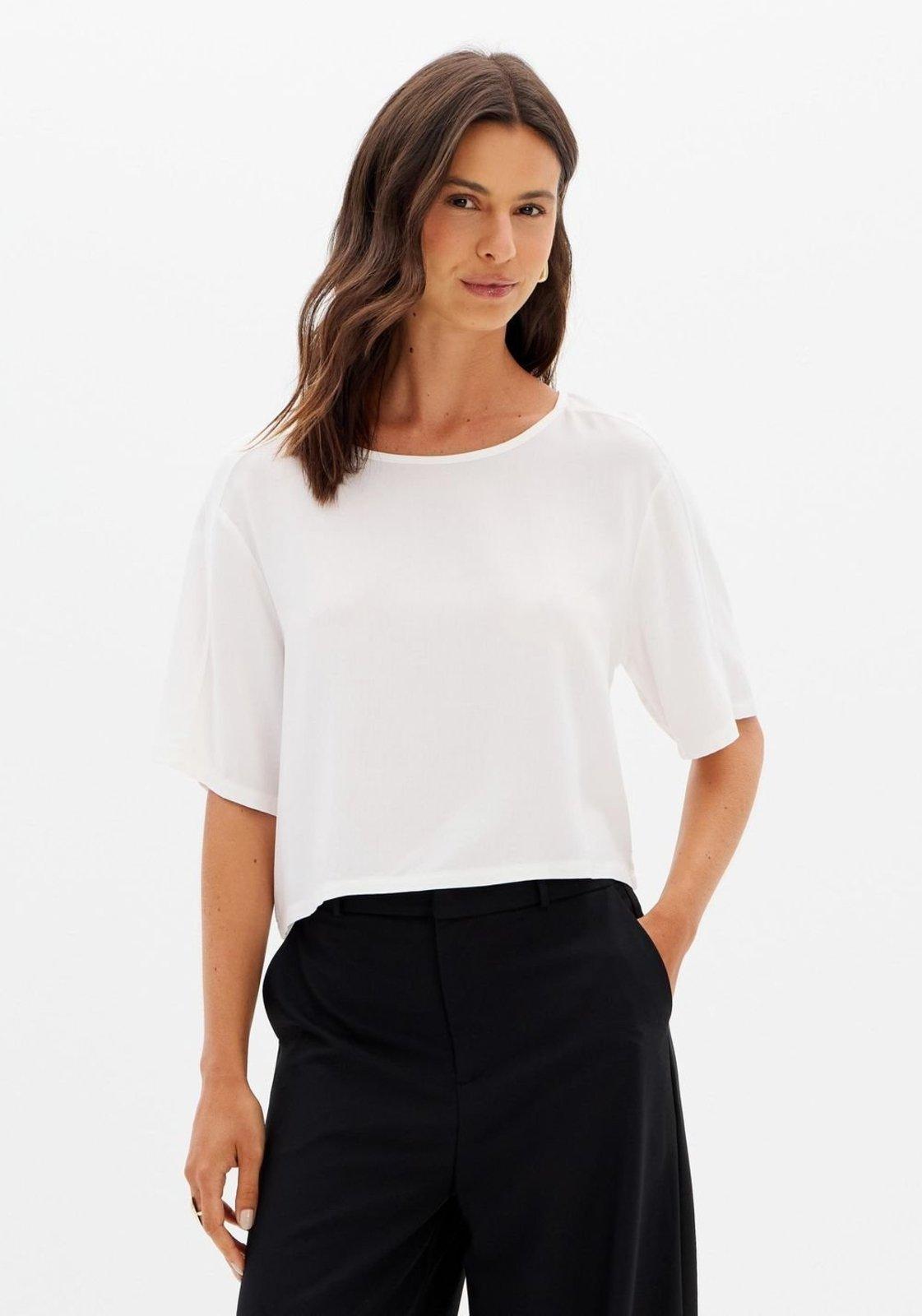 Blusa Curta Manga Curta Lança Perfume