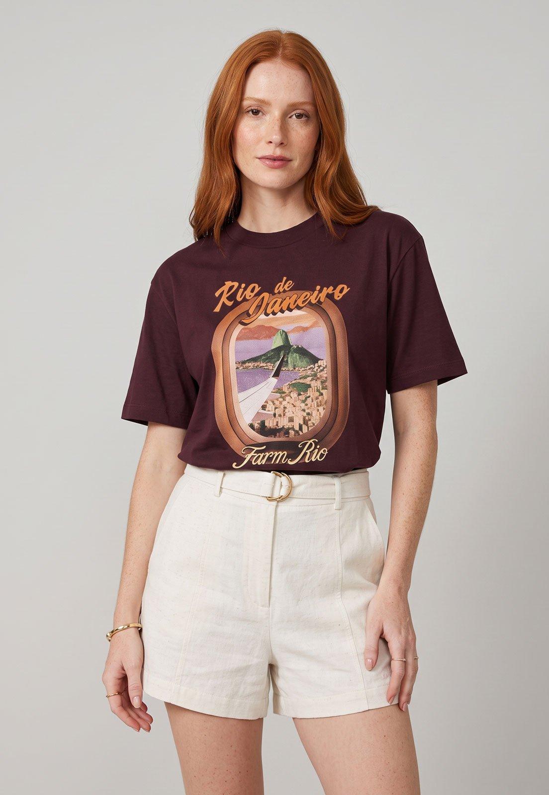 Camiseta Feminina FARM Estampa Artística Vinho