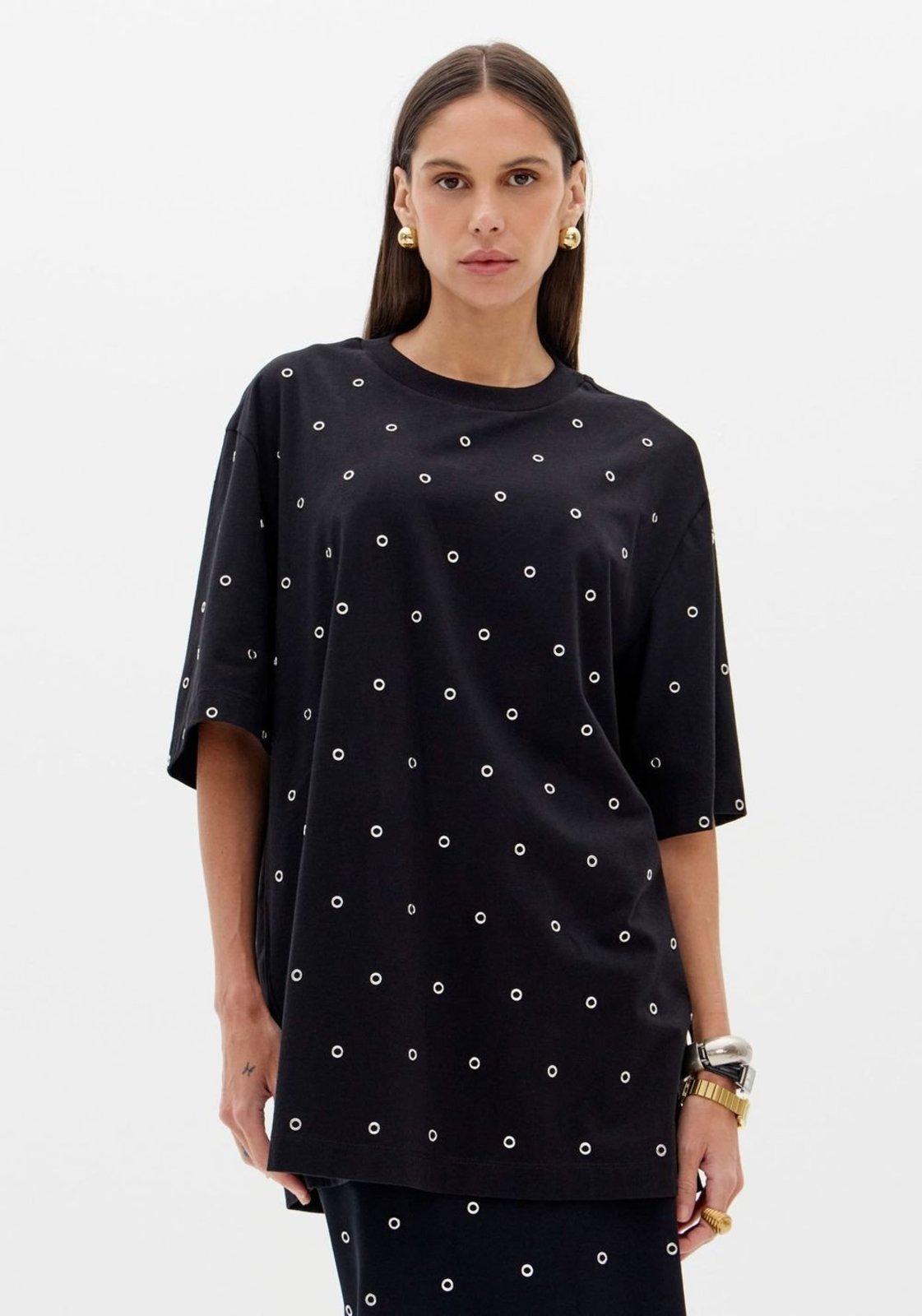 T-shirt Oversized Com Aplicações Lança Perfume
