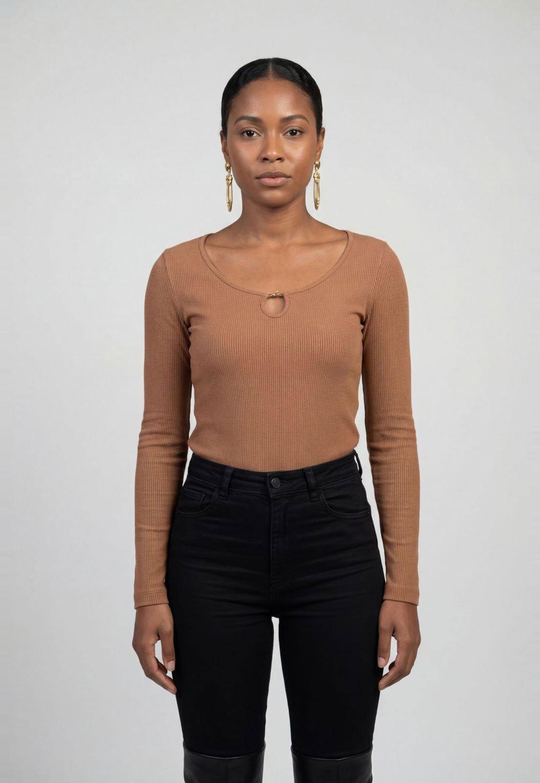 Blusa Feminina Lança Perfume Manga Longa Marrom