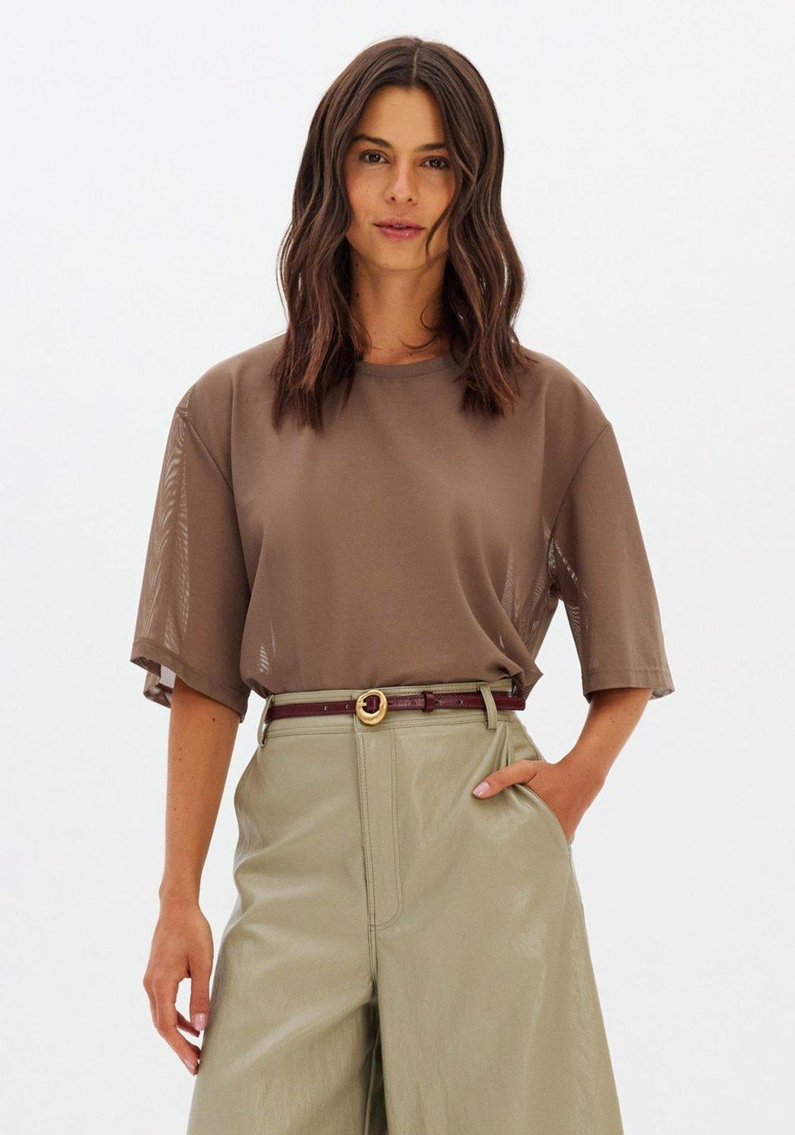 Blusa Oversized De Tule Lança Perfume