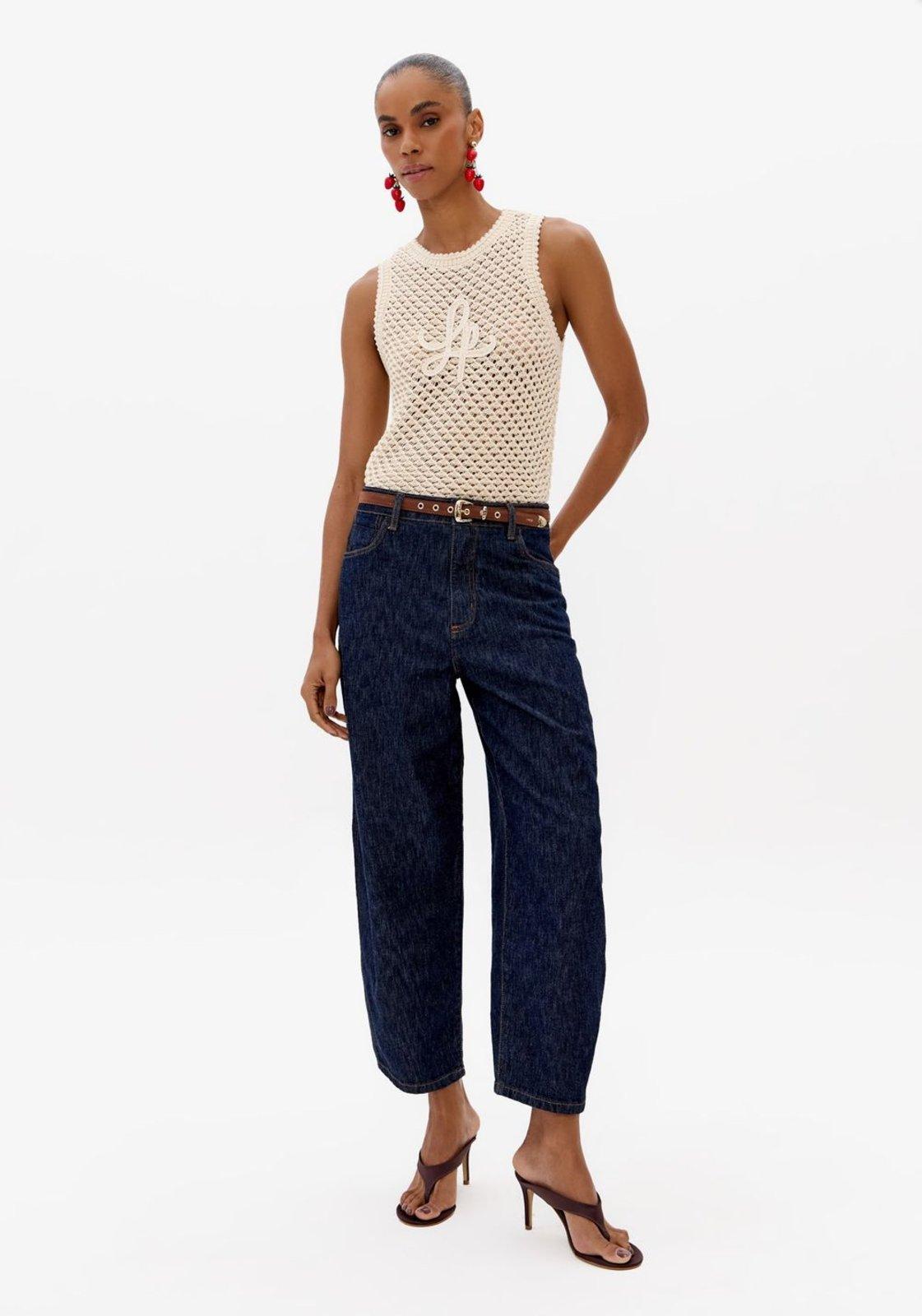 Calça Jeans Carrot Cropped Cintura Média Lança Perfume