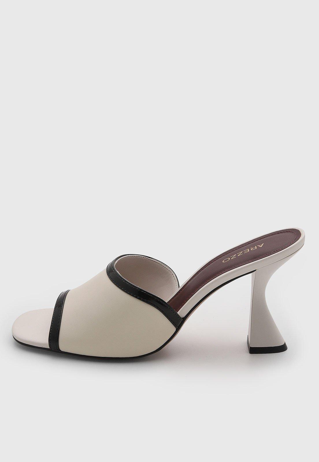 Sandália Feminina Arezzo Couro Salto Médio Off-White