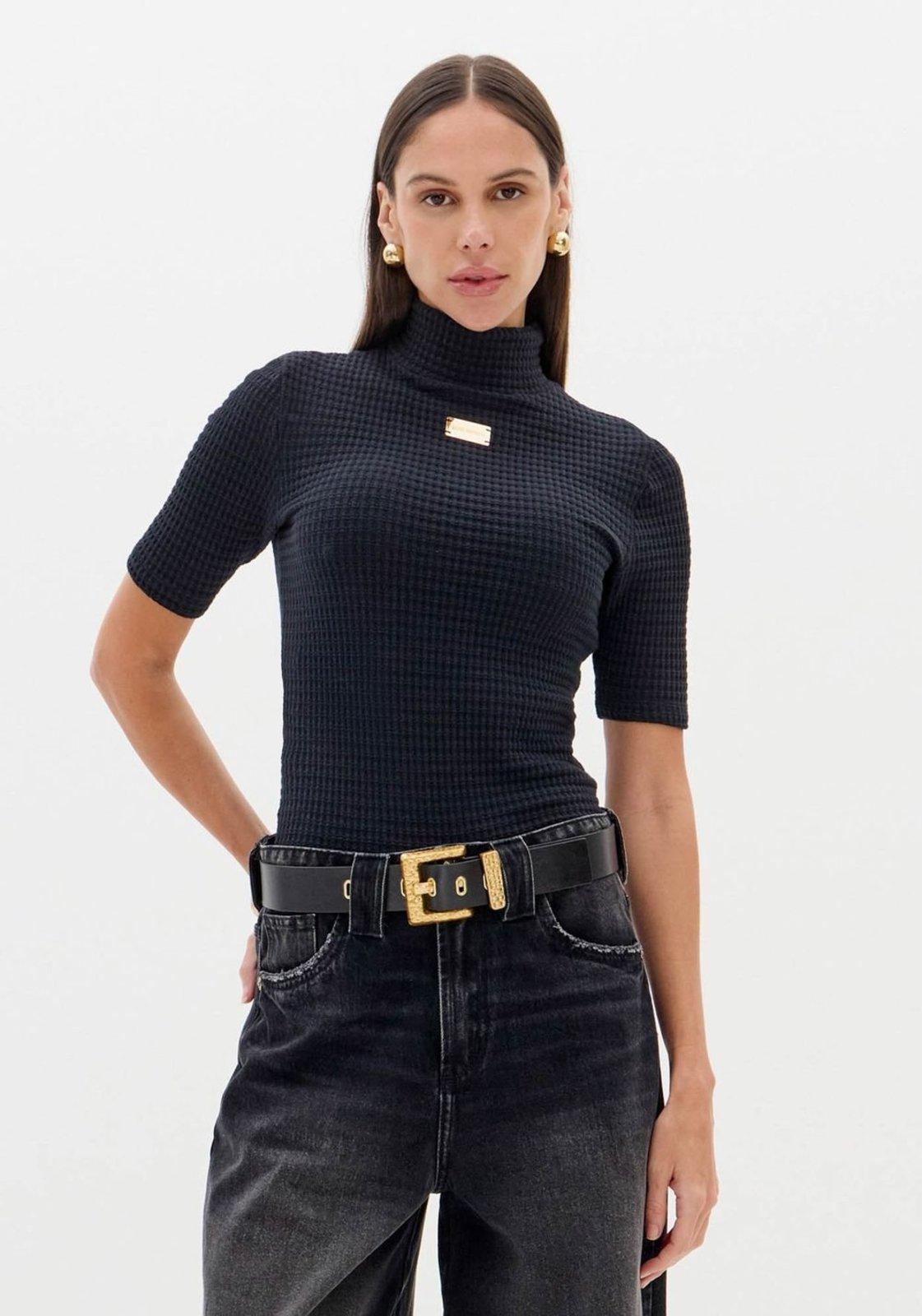 Blusa Com Gola Alta Texturizada Lança Perfume