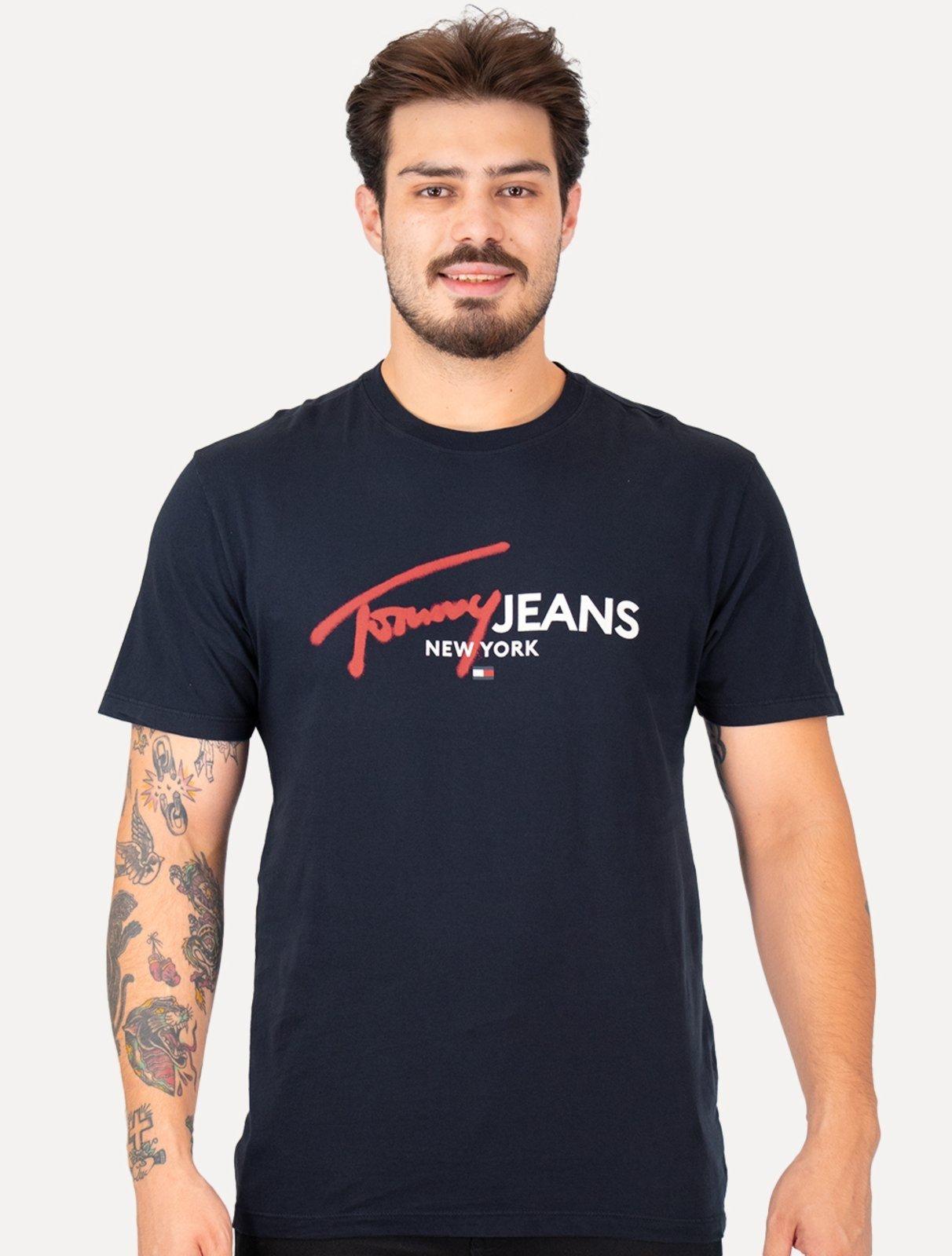 Camiseta Tommy Jeans Masculina Regular Spray Pop Logo Azul Marinho