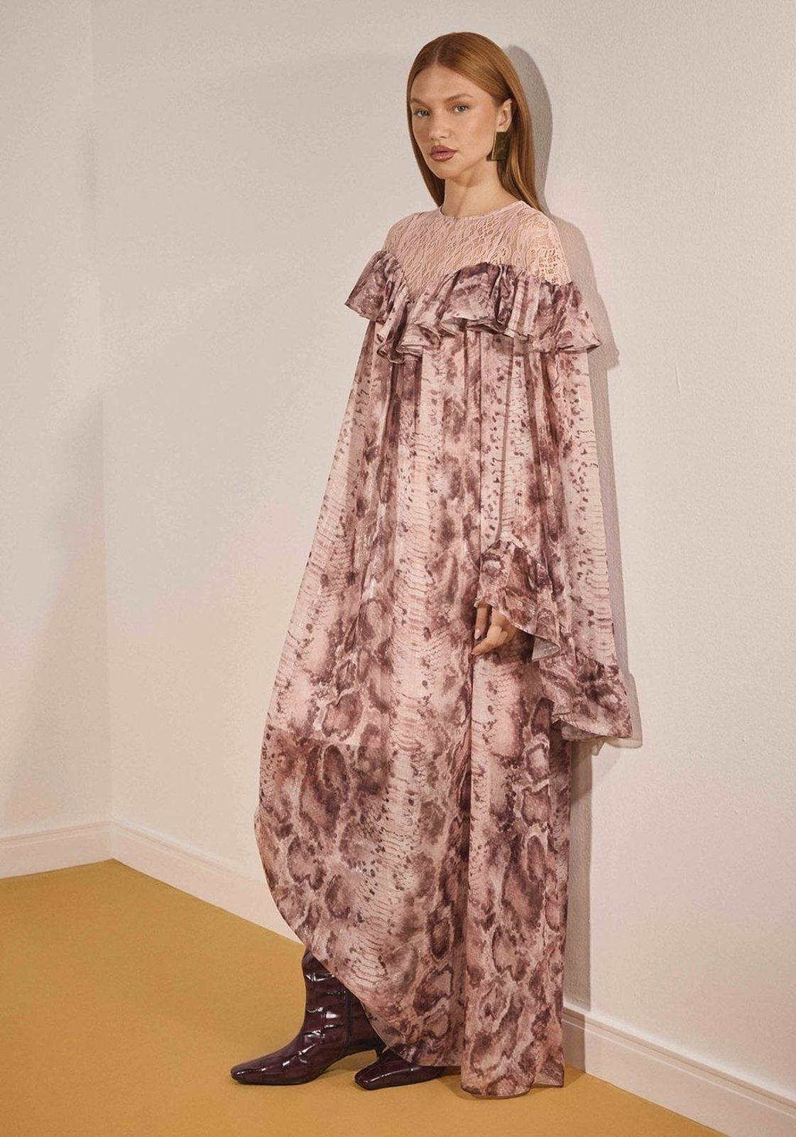 Vestido Longo Estampado Com Manga Longa Lança Perfume