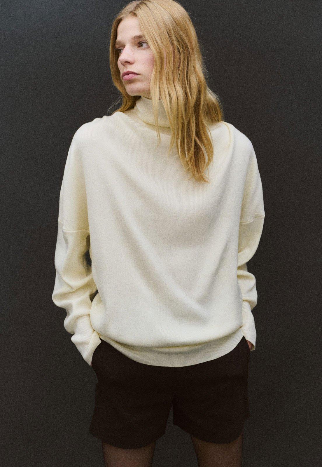 Suéter Feminino Mango Gola Alta Off-White
