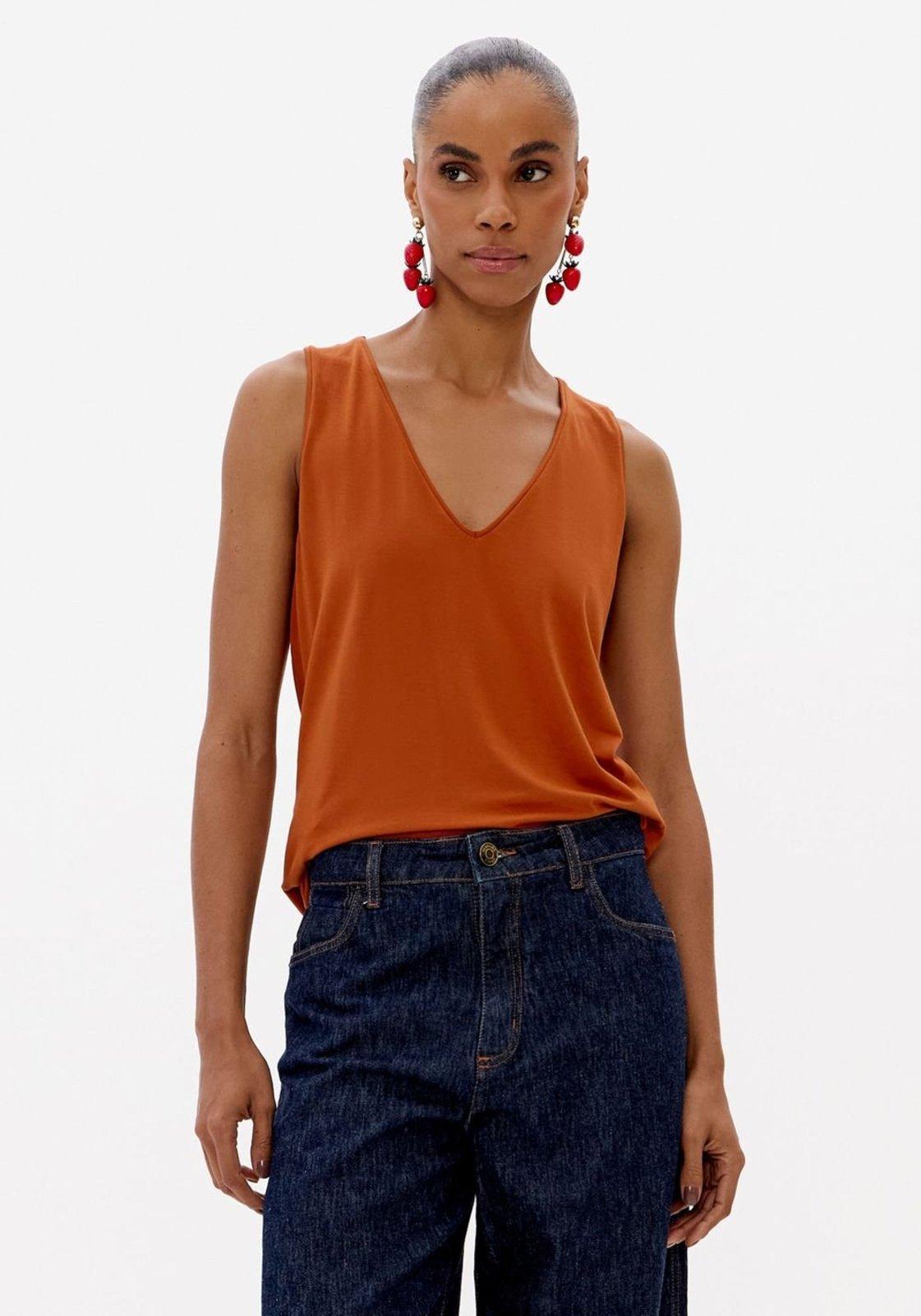 Blusa Sem Manga Malha De Viscose Lança Perfume