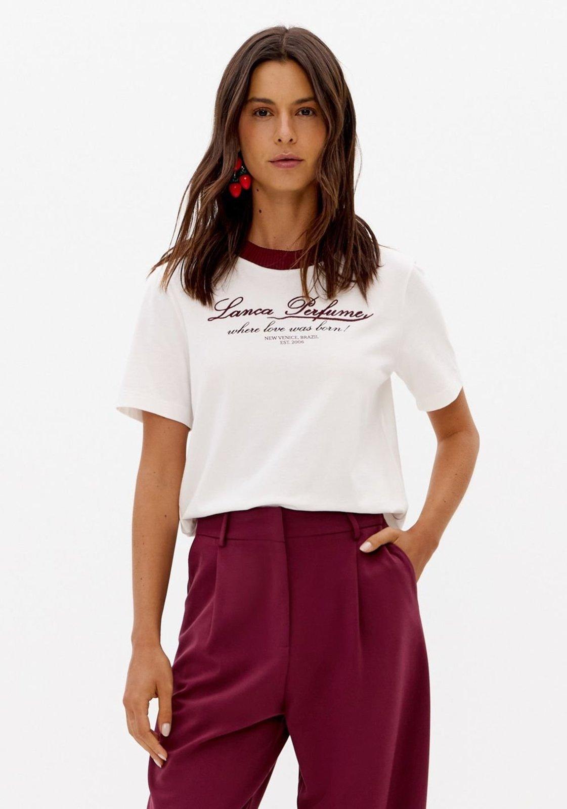 T-Shirt Regular Com Bordado Lança Perfume