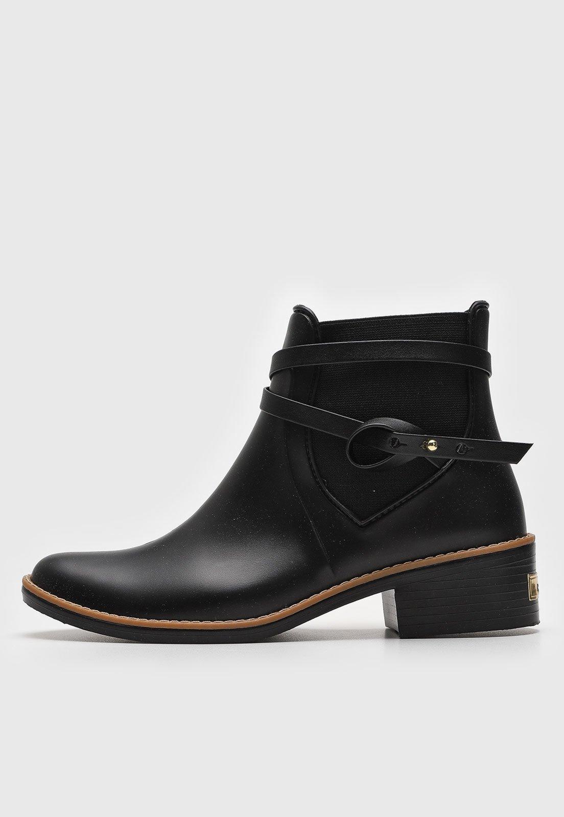 Bota Chelsea Colcci Cano Baixo Fivela Preta