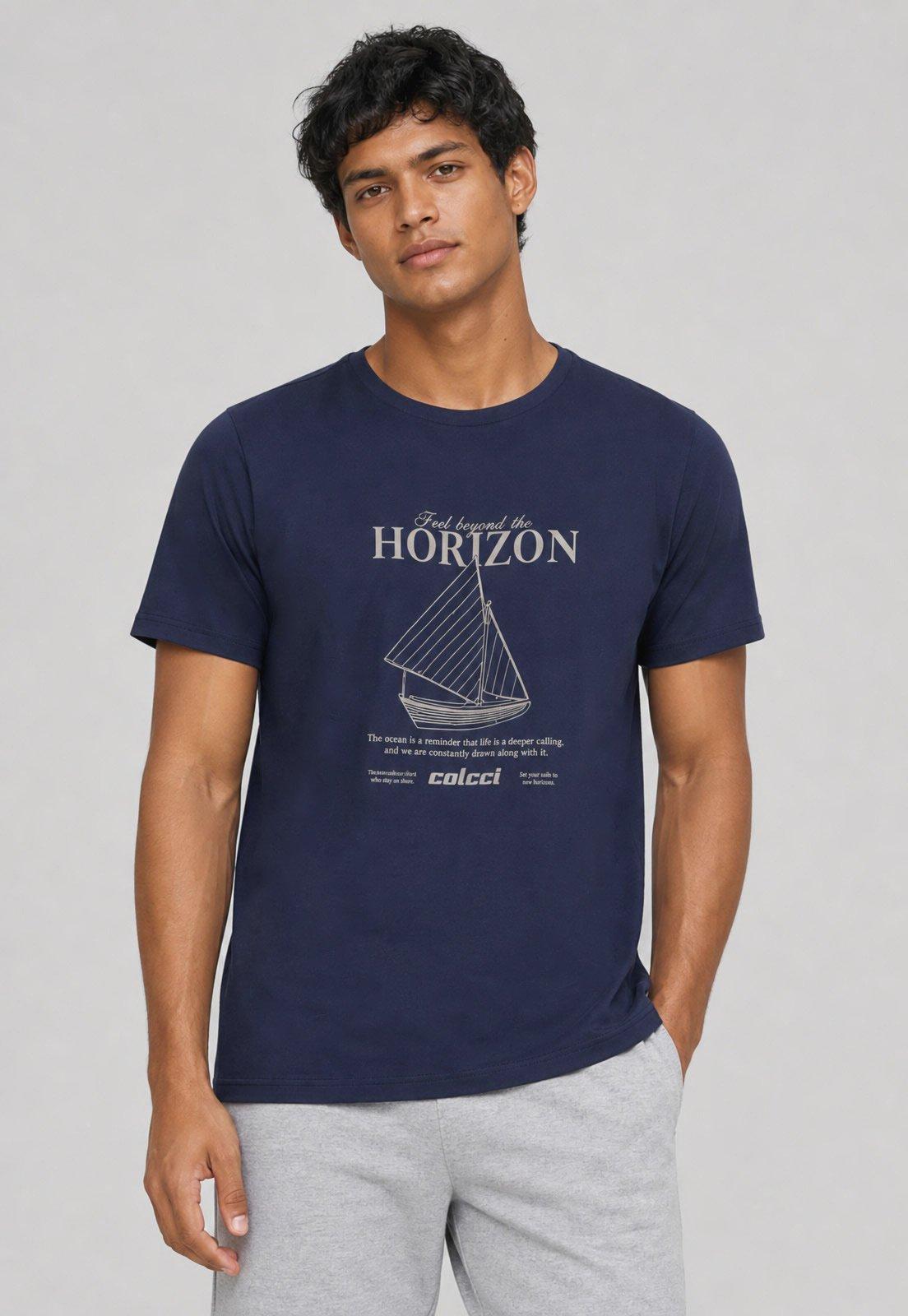 Camiseta Masculina Colcci Estampa Sail Beyond Azul Marinho