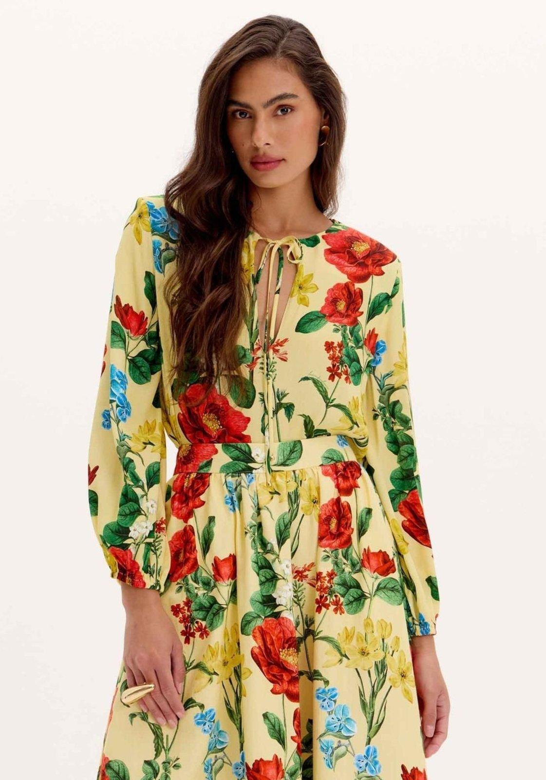 Blusa Fluida Estampa Floral Lança Perfume