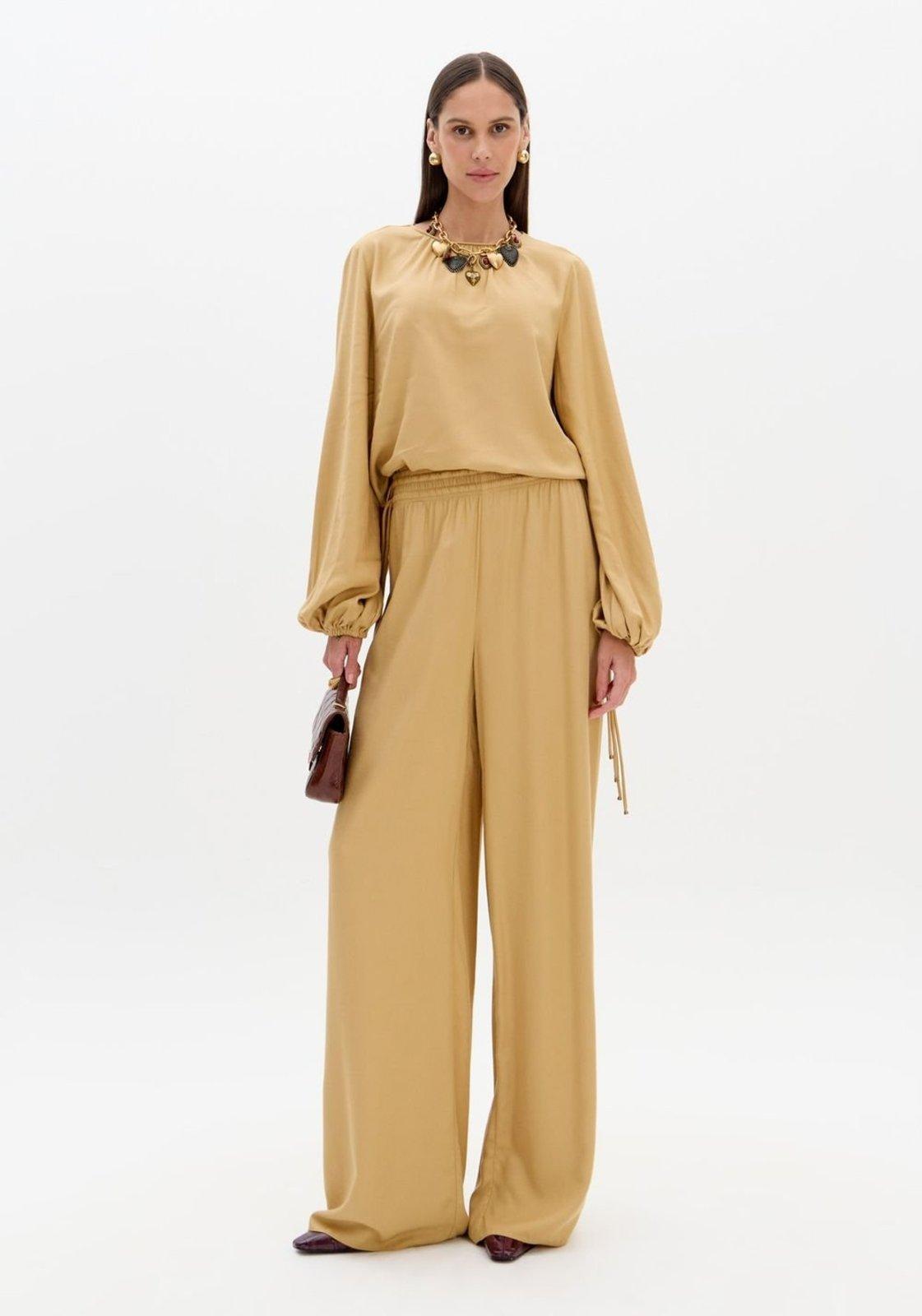 Calça Wide Leg Com Cintura Alta Lança Perfume