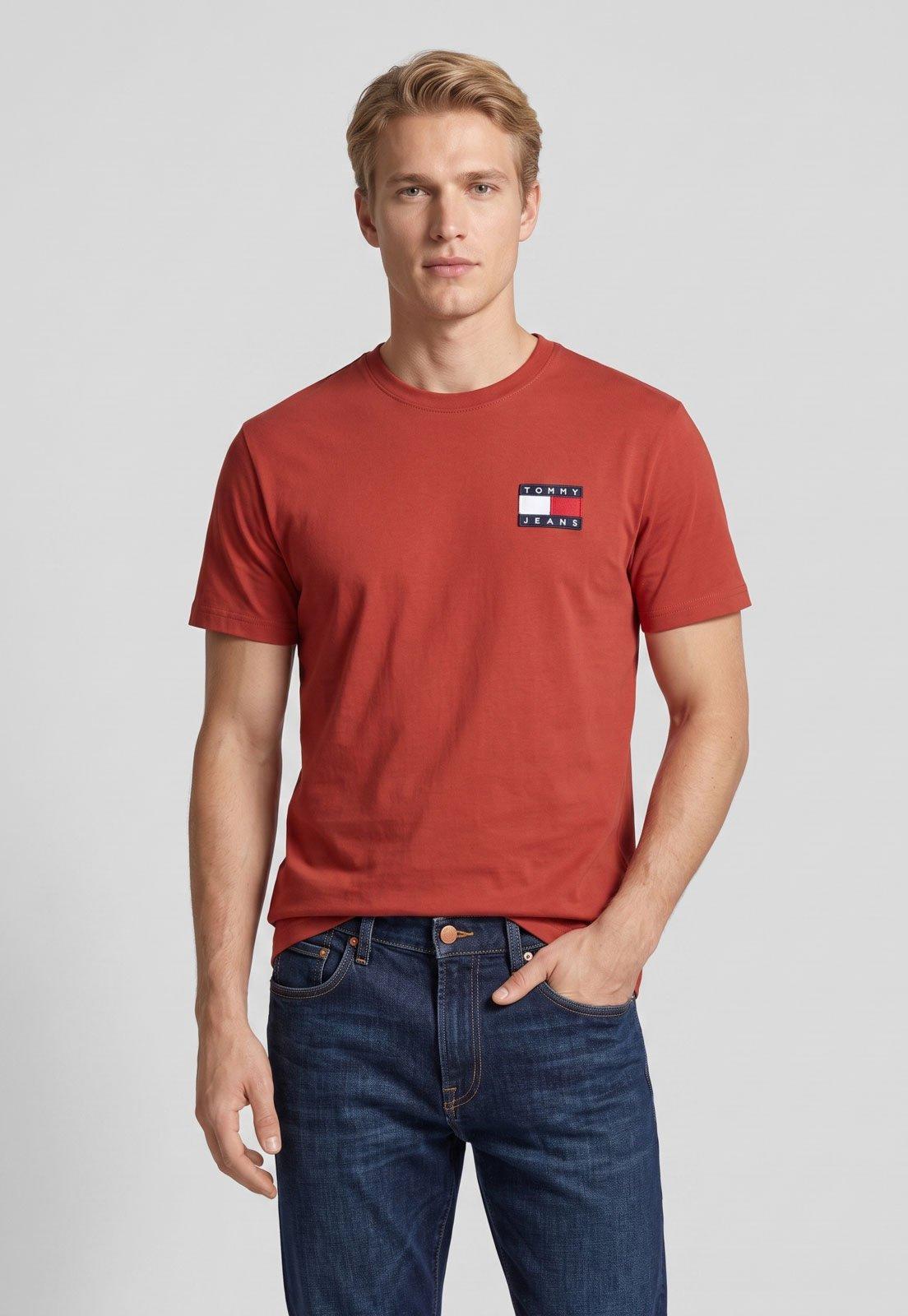 Camiseta Masculina Tommy Jeans Essential Flag Vermelha